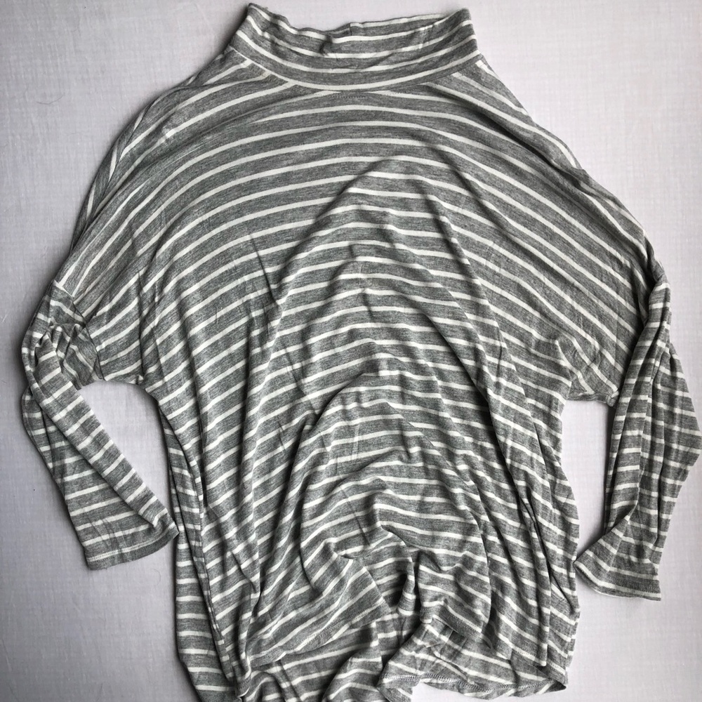 SALE🎉NORDSTROM || Gray & White  Oversized Top